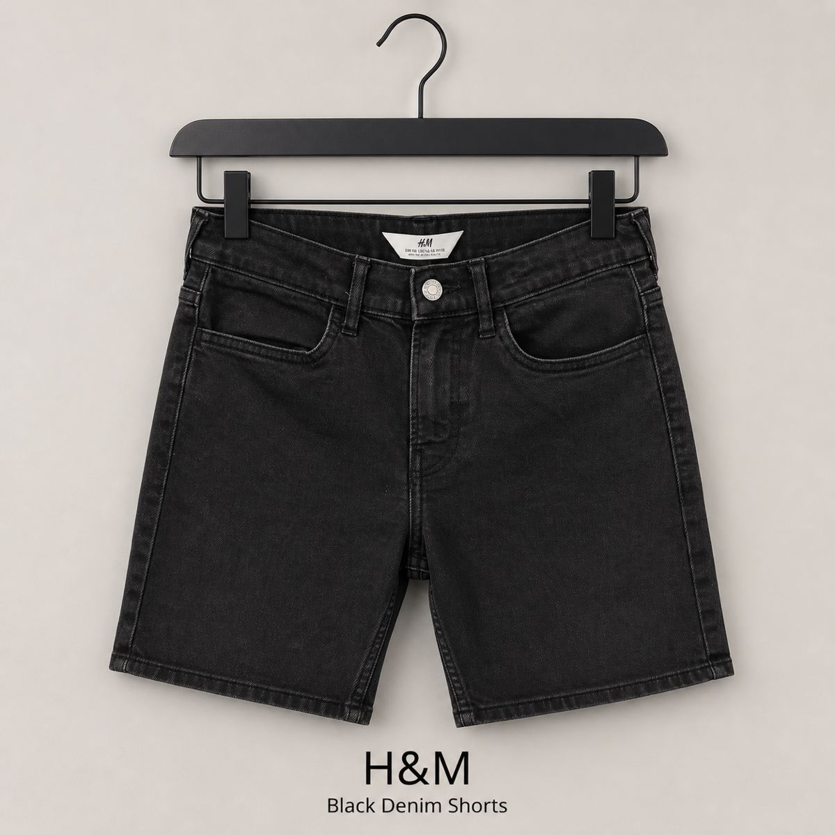 H&M กางเกงยีนส์ขาสั้นสีดำ