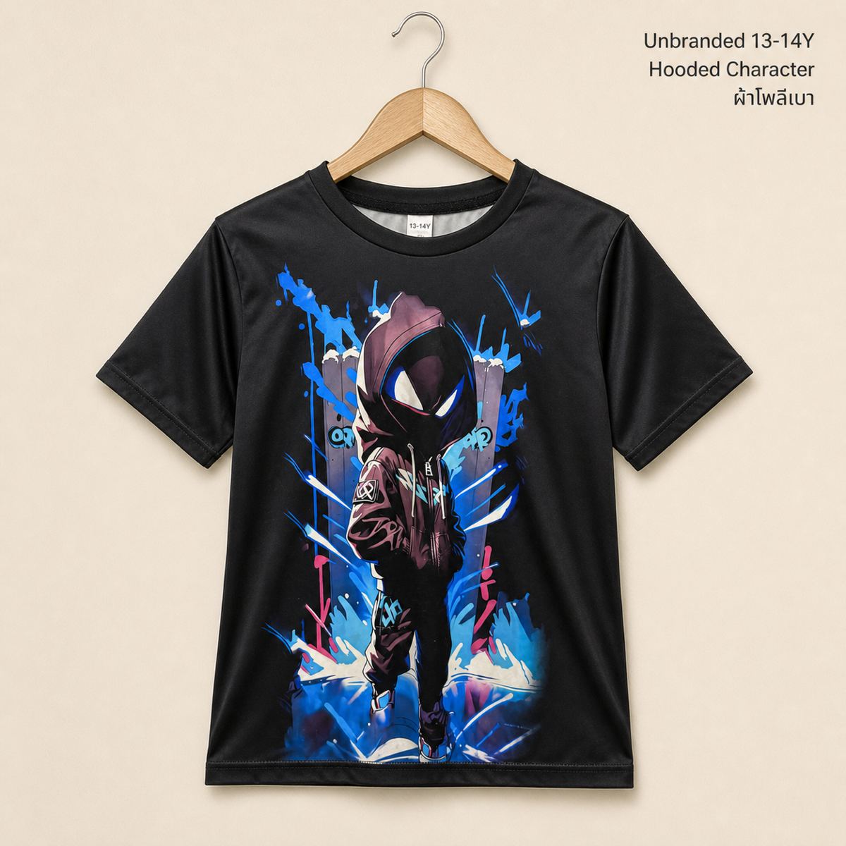 เสื้อยืดสีดำลายคาแรกเตอร์มีฮู้ด